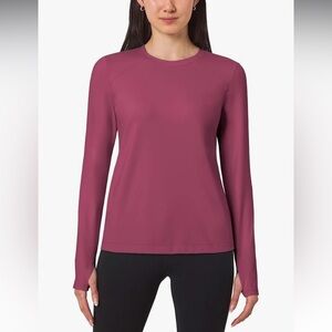 Mondetta Women's Long Sleeve Active Top with Thumb Holes